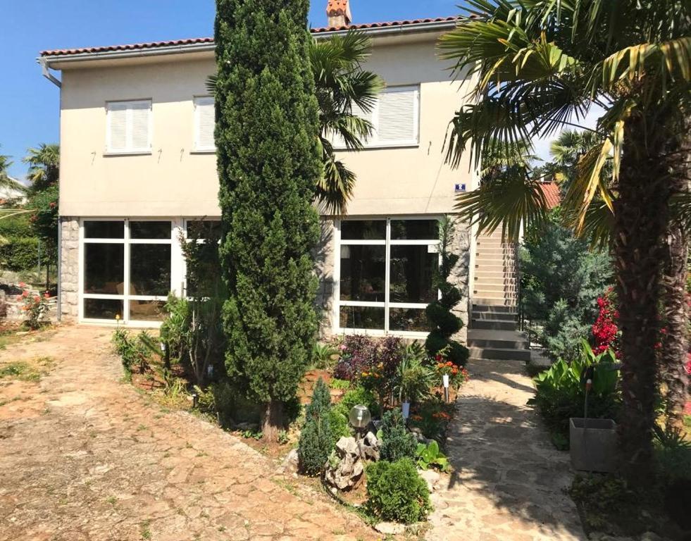 Apartment Aquamarin, Blizu Mora S Pogledom Na More, Za Do 6 Osoba Малинска Екстериор снимка